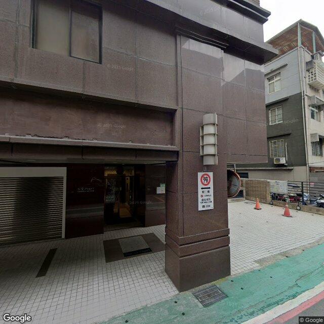 沐群牙醫診所 街景外觀