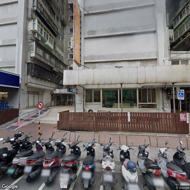 植美牙醫診所 街景外觀