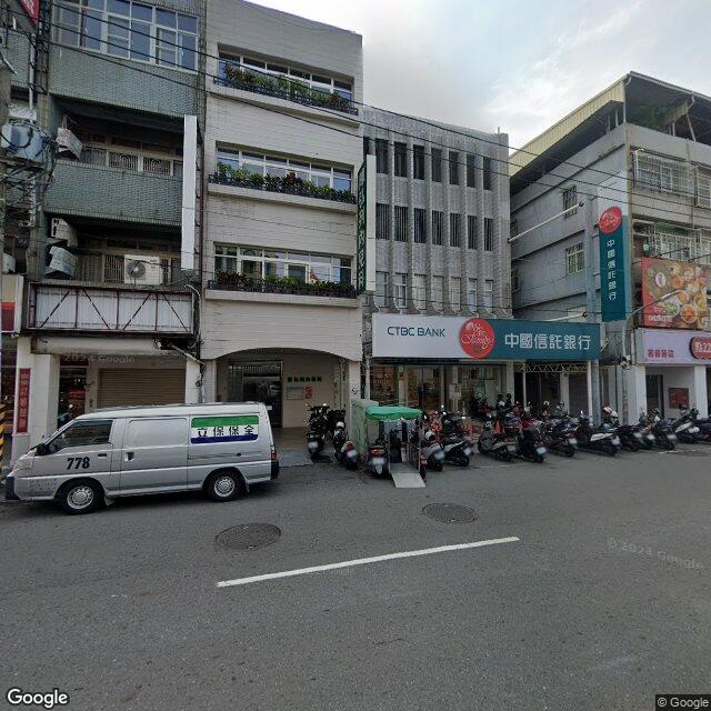 陳弘列內兒科診所 街景外觀