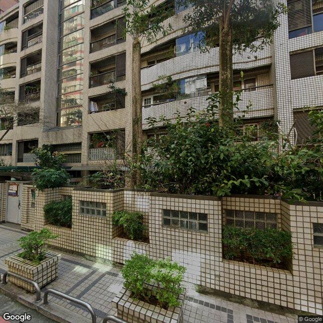 童安牙醫診所 街景外觀