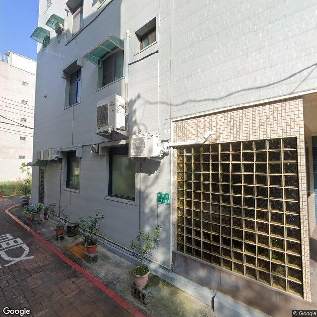 沐沐牙醫診所 街景外觀