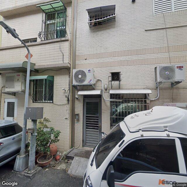 嘉晟牙醫診所 街景外觀
