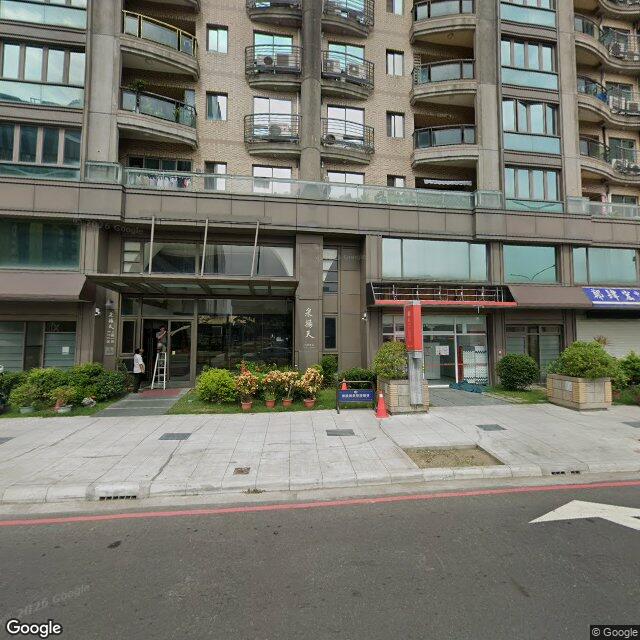 簡單牙醫診所 街景外觀