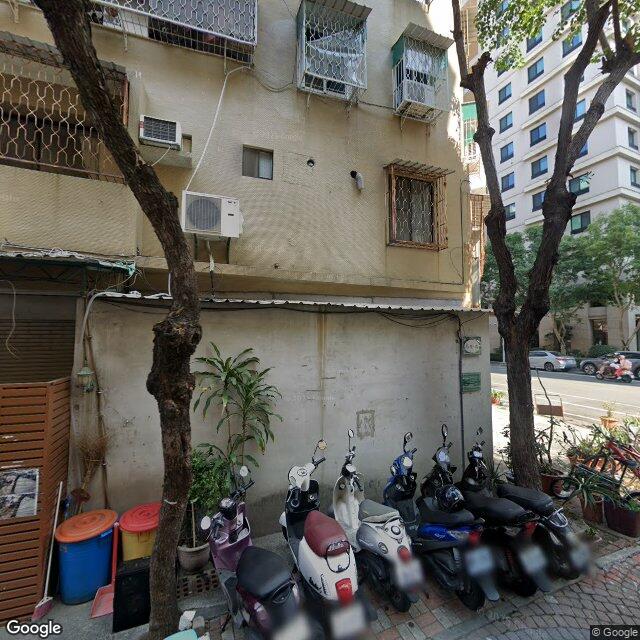 仁仁牙醫診所 街景外觀
