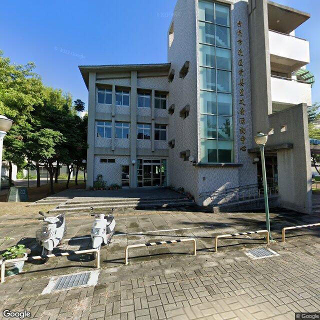 仁和牙醫診所 街景外觀