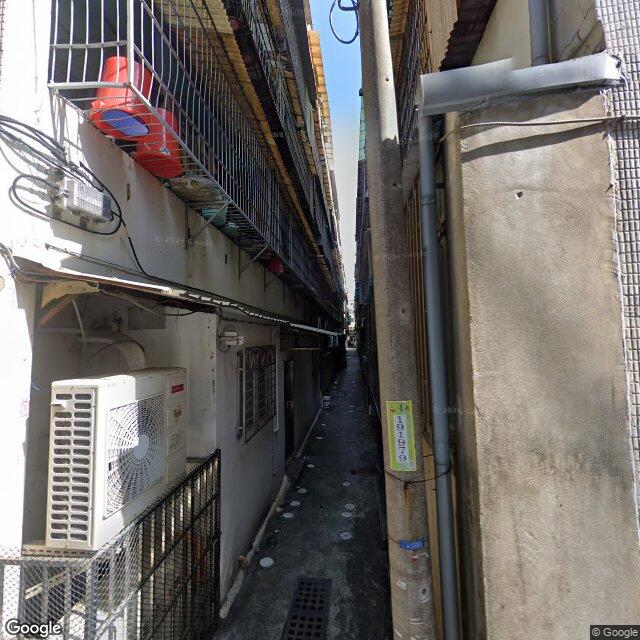 常育牙醫診所 街景外觀