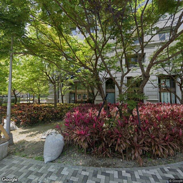 維成牙醫診所 街景外觀