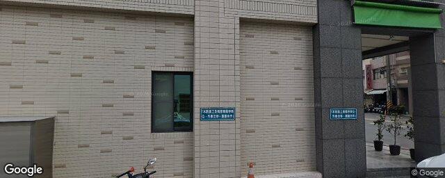 明德牙醫診所 街景外觀