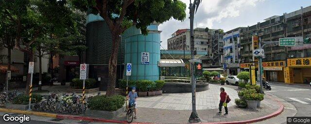 和群牙醫診所 街景外觀