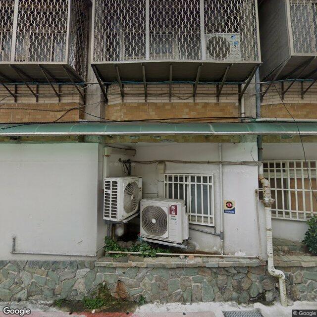 常哲診所 街景外觀